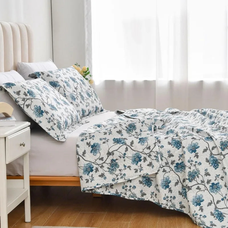 Floral Quilts King Size Lightweight Bedspread